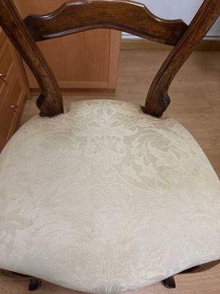 Juego 4 sillas madera tapizadas clásicas