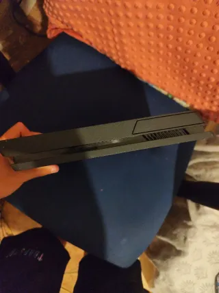 PS4 Slim Negra (sin cables)