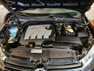Volkswagen Golf 1.6 tdi 105 cv SPORT