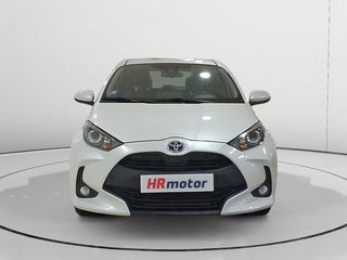 Toyota Yaris Hybrid 2WD Bussines