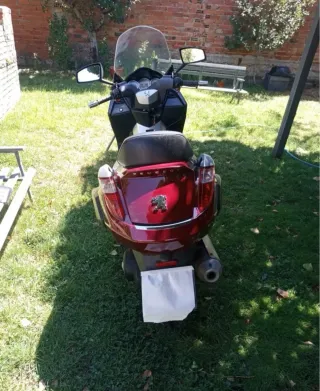 Peugeot Satellis Maxi Scooter