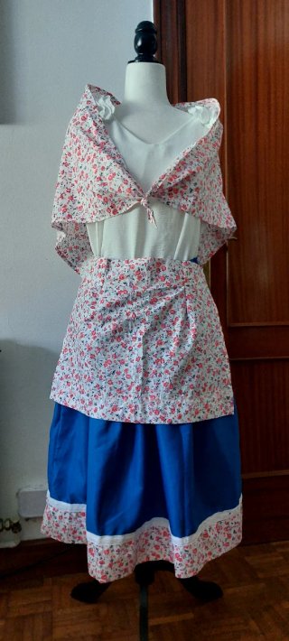 Traje de casera 70cm largo