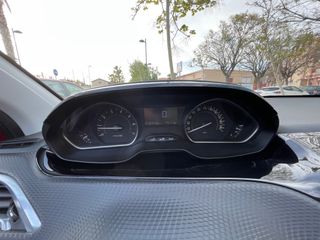 Peugeot 208 2017 Cómo Nuevo