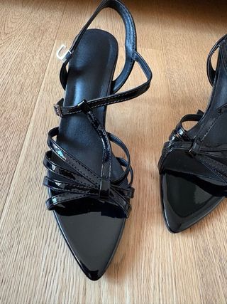 Sandali neri eleganti