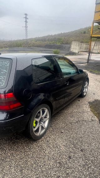 Volkswagen Golf 1.8T