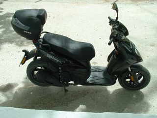 Piaggio Typhoon 125 4T Negra