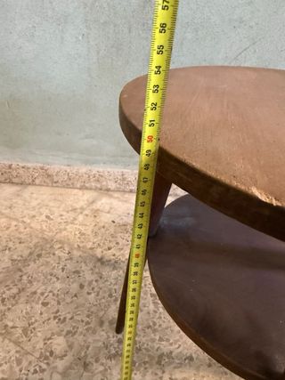 Mesa auxiliar redonda de madera vintage