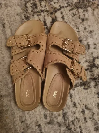 Sandalias Zara Serraje Beige Hebillas Doradas