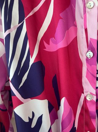 Vestido maxi largo manga larga, floral rosa morado