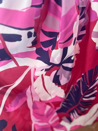 Vestido maxi largo manga larga, floral rosa morado