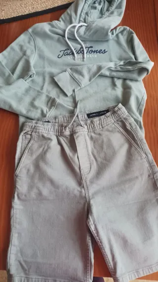 Sudadera y Bermuda Jack & Jones