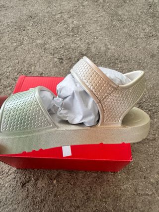 Sandálias FitFlop Criança Novas