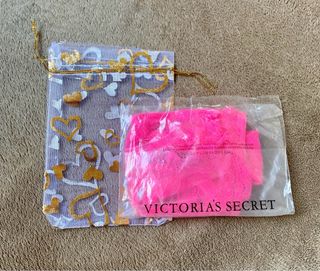 Tanga Victoria's Secret Rosa Fucsia encaje cadenas