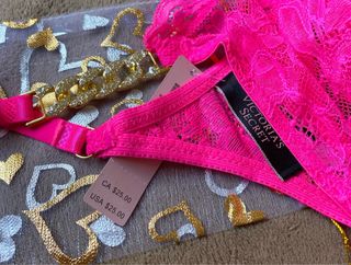 Tanga Victoria's Secret Rosa Fucsia encaje cadenas