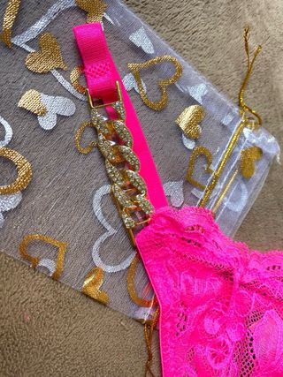 Tanga Victoria's Secret Rosa Fucsia encaje cadenas