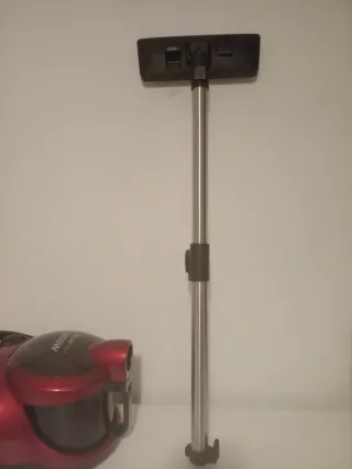Aspiradora con cable roja 1800W