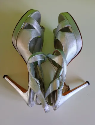 Manolo Blahnik Sandali Argento Tacco