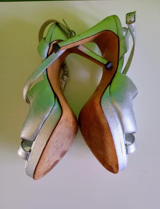 Manolo Blahnik Sandali Argento Tacco