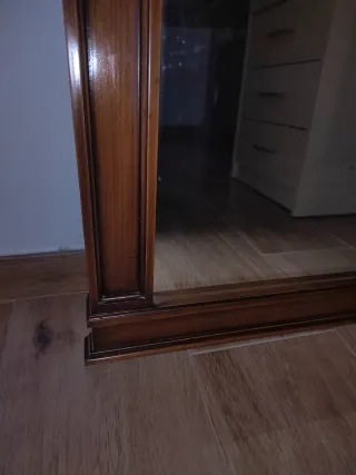 Espejo Madera y Cristal 97x110cm