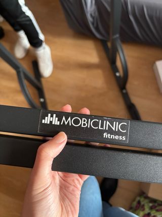 Estación de dominadas y musculación