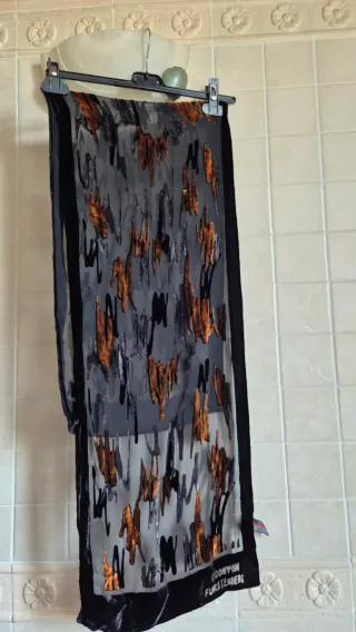 Sciarpa Diane von Furstenberg nera e oro