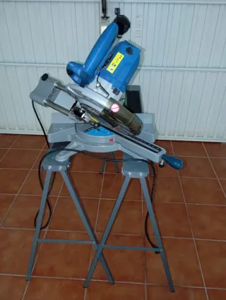 Ingletadora con caballetes