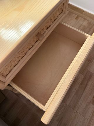 Mesitas de noche de madera y cabecero