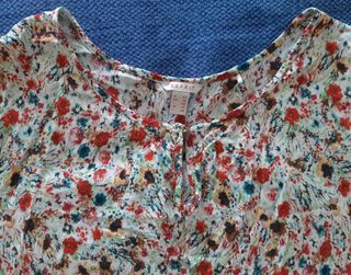Blusa estampado floral (NUEVA)