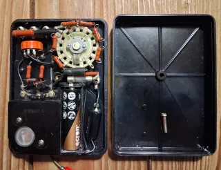 Multímetro Analógico Vintage Modelo 200H