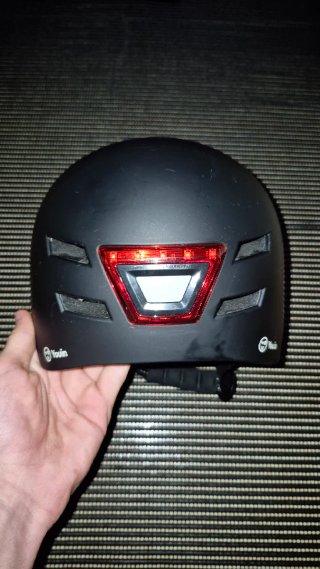 Casco Patinete Eléctrico con Luces LED