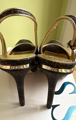 Sandali Guess donna tacco alto