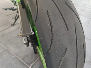 Kawasaki ZX6R 636 Ninja Verde