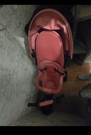 Triciclo passeggino per bambini