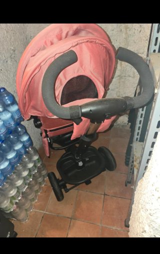 Triciclo passeggino per bambini