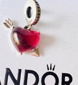 Pandora Charm Corazón Flechado Amor Rojo Plata