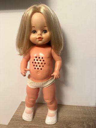Muñeca Famosa Dolly