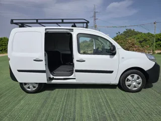 Nissan NV250 2021