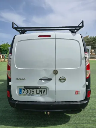 Nissan NV250 2021
