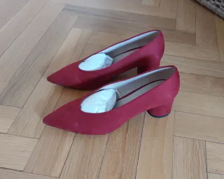Zapatos de tacón rojos PARFOIS
