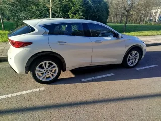 Infiniti Q30 2018