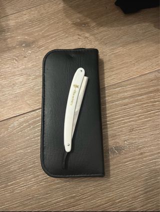 Estuche de tijeras y navaja