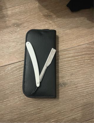 Estuche de tijeras y navaja