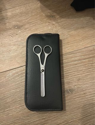 Estuche de tijeras y navaja