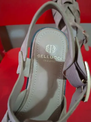 Sandalias Bellucci Piel Beige