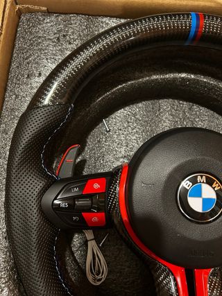 Volante BMW M Carbono Serie F personalizado