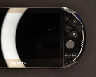 PSVita Slim Negra + SD (SONY) + JUEGOS + Accesorio