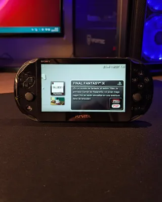 PSVita Slim Negra + SD (SONY) + JUEGOS + Accesorio