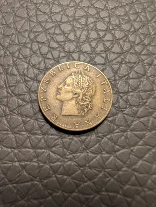 20 Lire 1958 e 5 Lire 1954 - Italia