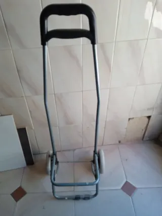 Carro de la compra con ruedas
