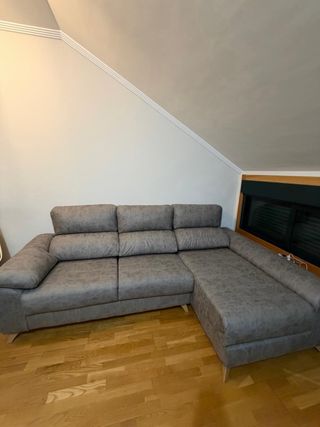 Sofá Chaise Longue casi nuevo, 2meses desde compra